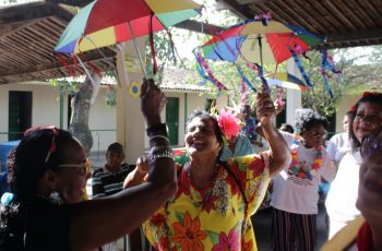 Serviço de Convivência e Fortalecimento de Vínculos realiza Carnaval com idosos